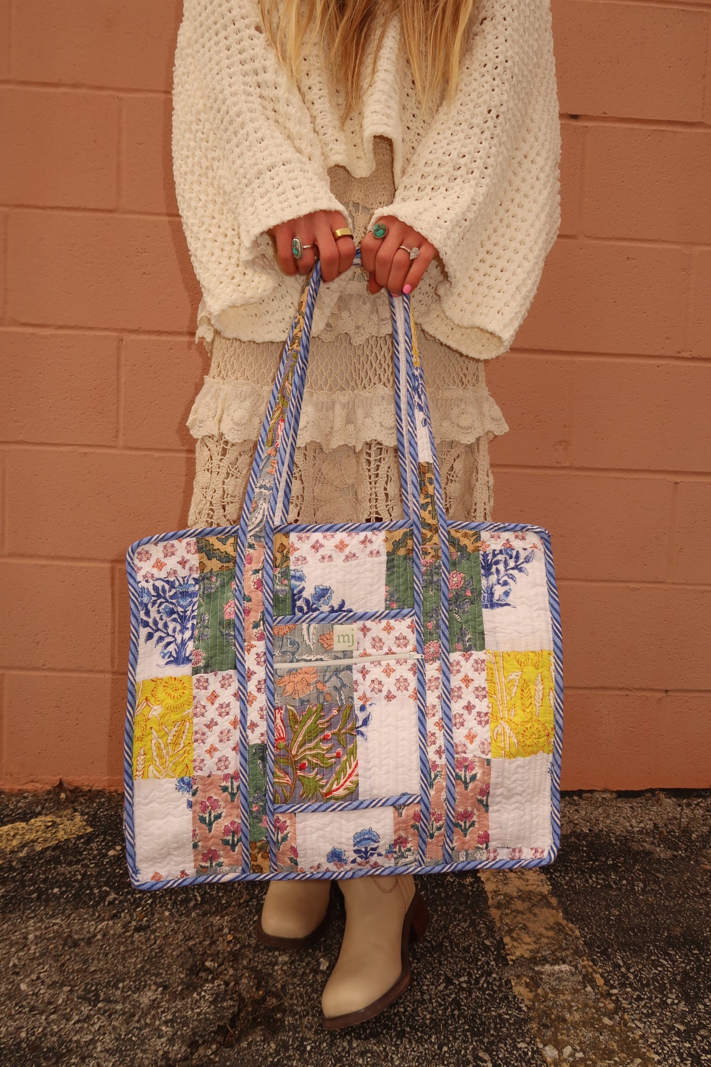 Posi Quilted Dote Bag