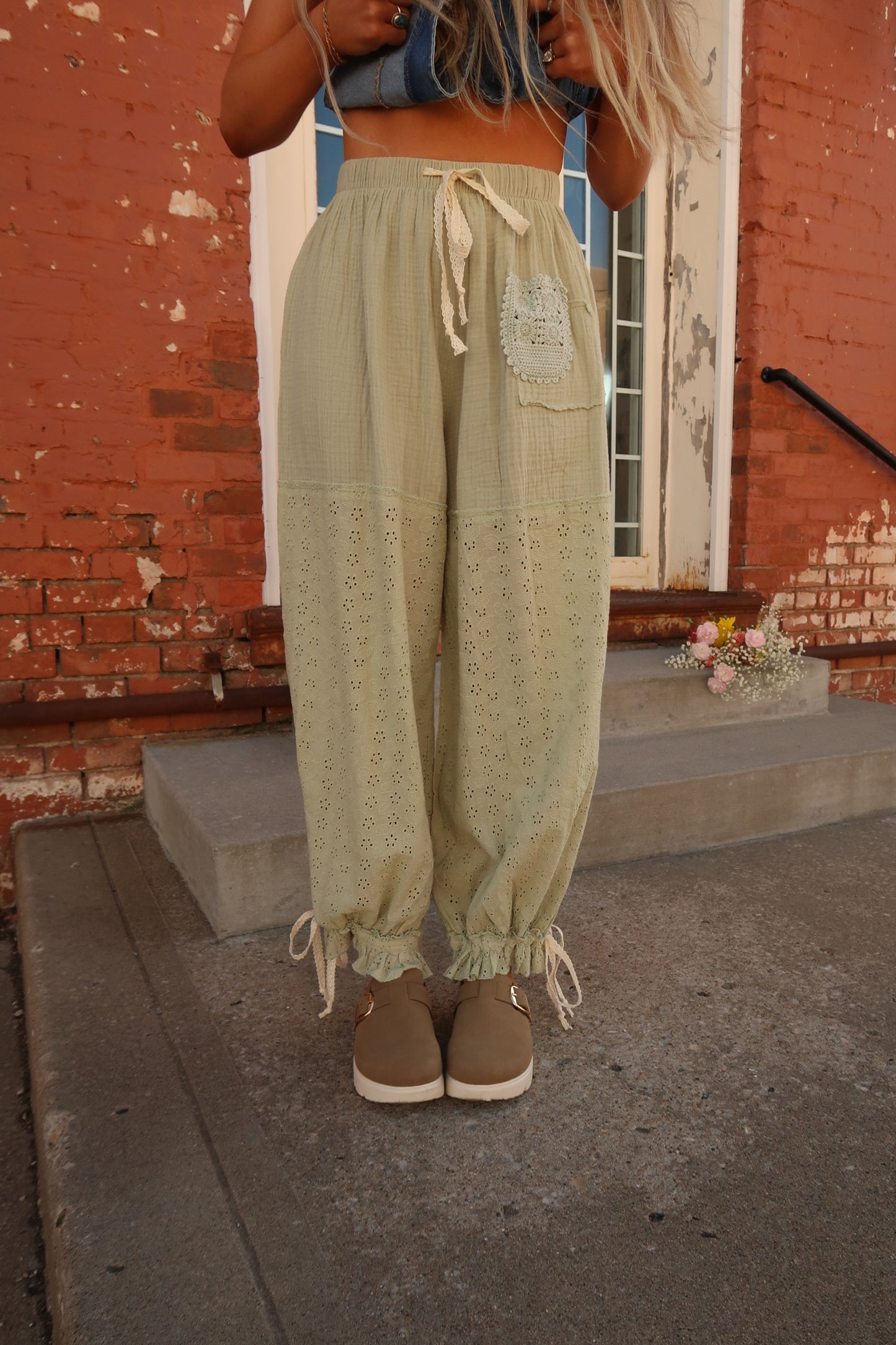 Pistachio Eylet Jogger