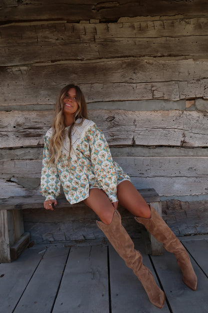 Set the Table Eyelet Top