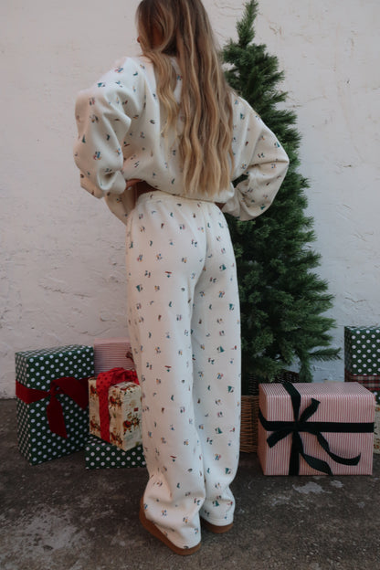 Ski Lodge Sweatpants