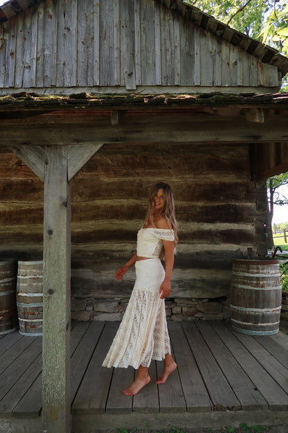 Cream Keepsake Top