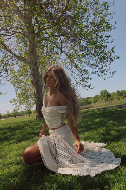 Cream Keepsake Top