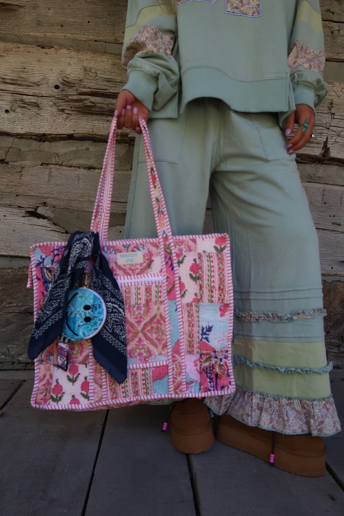 Velma Quilted Dote Bag
