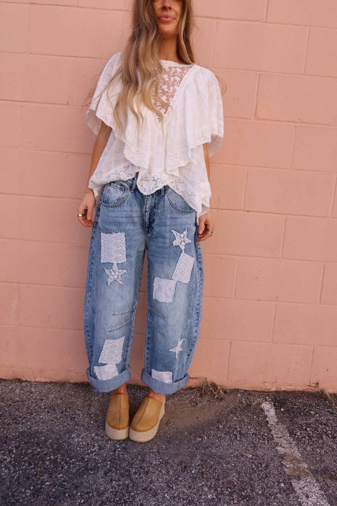 Frankie Eyelet Barrel Jeans