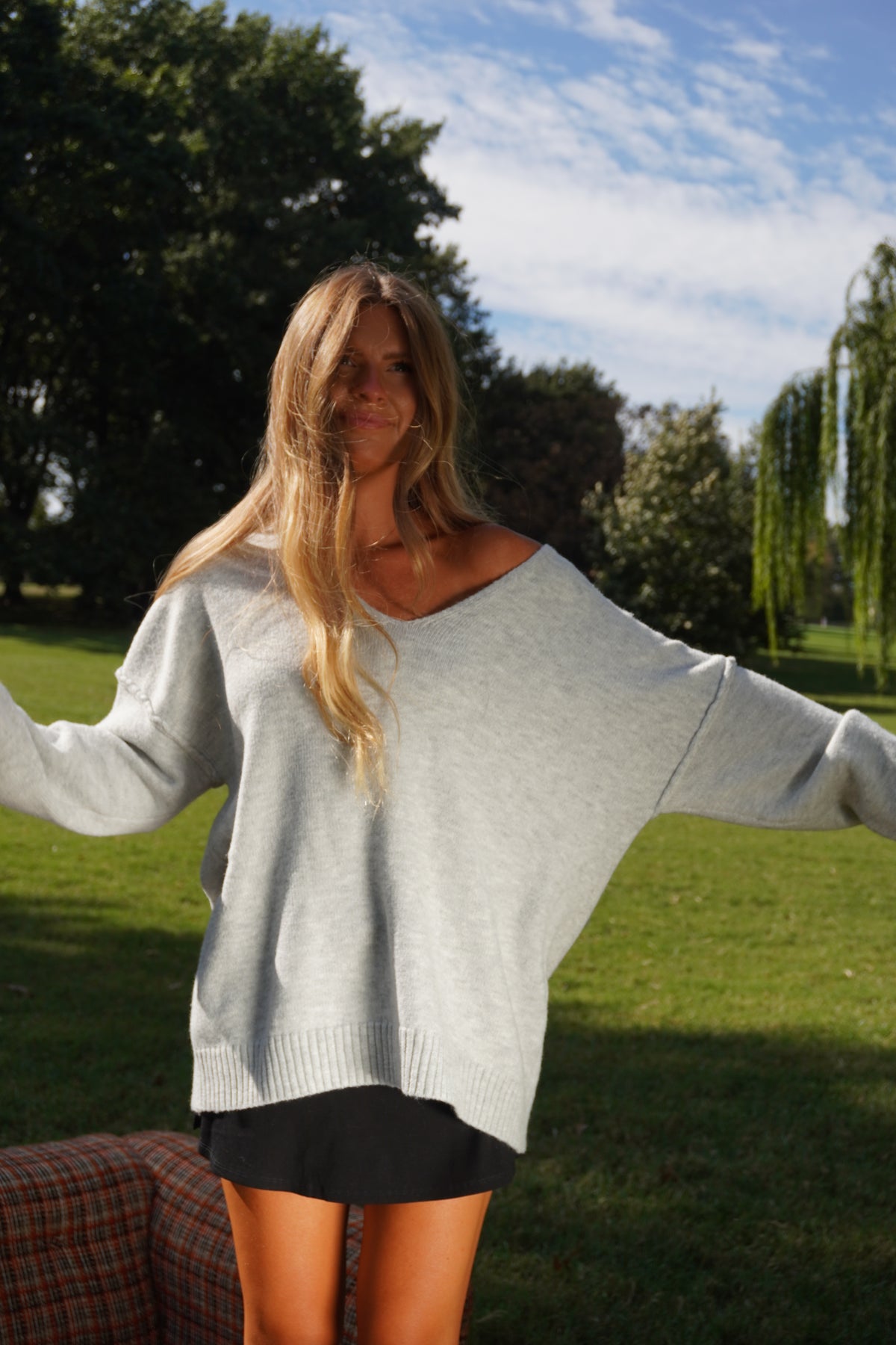 Heahtered v-neck Sweater