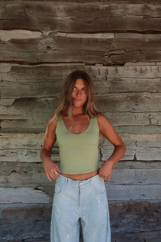 Pea V-Neck Crop Back To Basics Tank