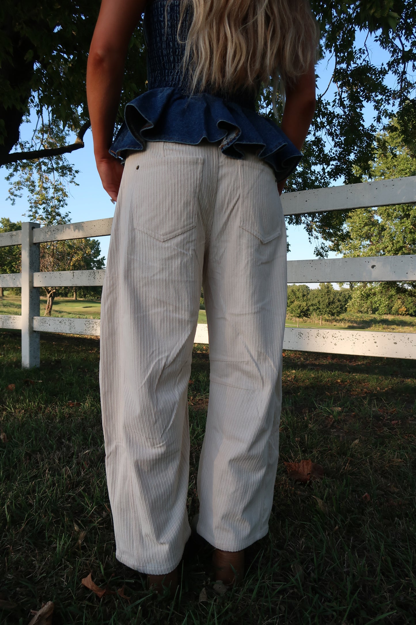Dreaming Corduroy Barrel Jeans