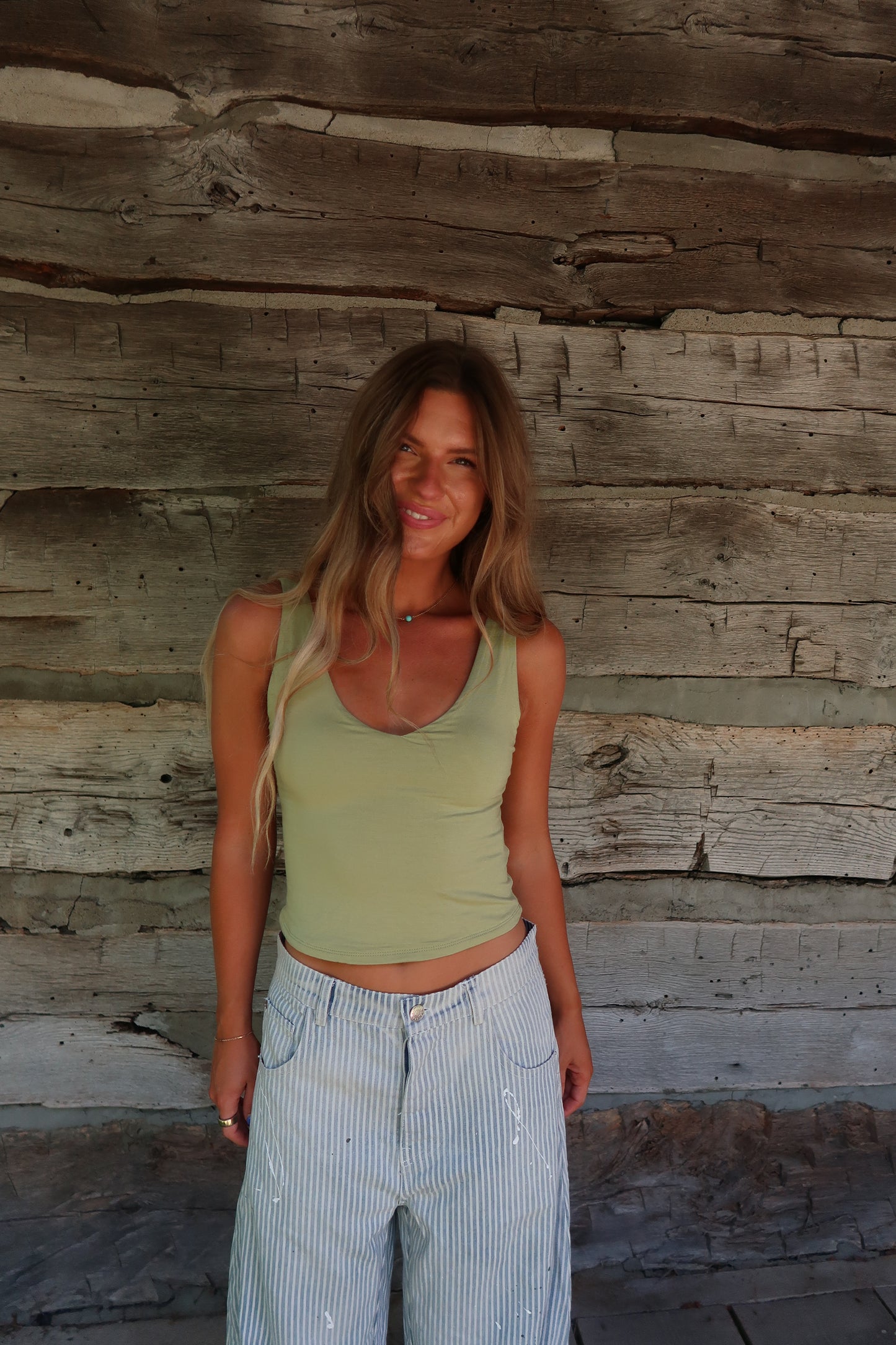 Pea V-Neck Crop Back To Basics Tank
