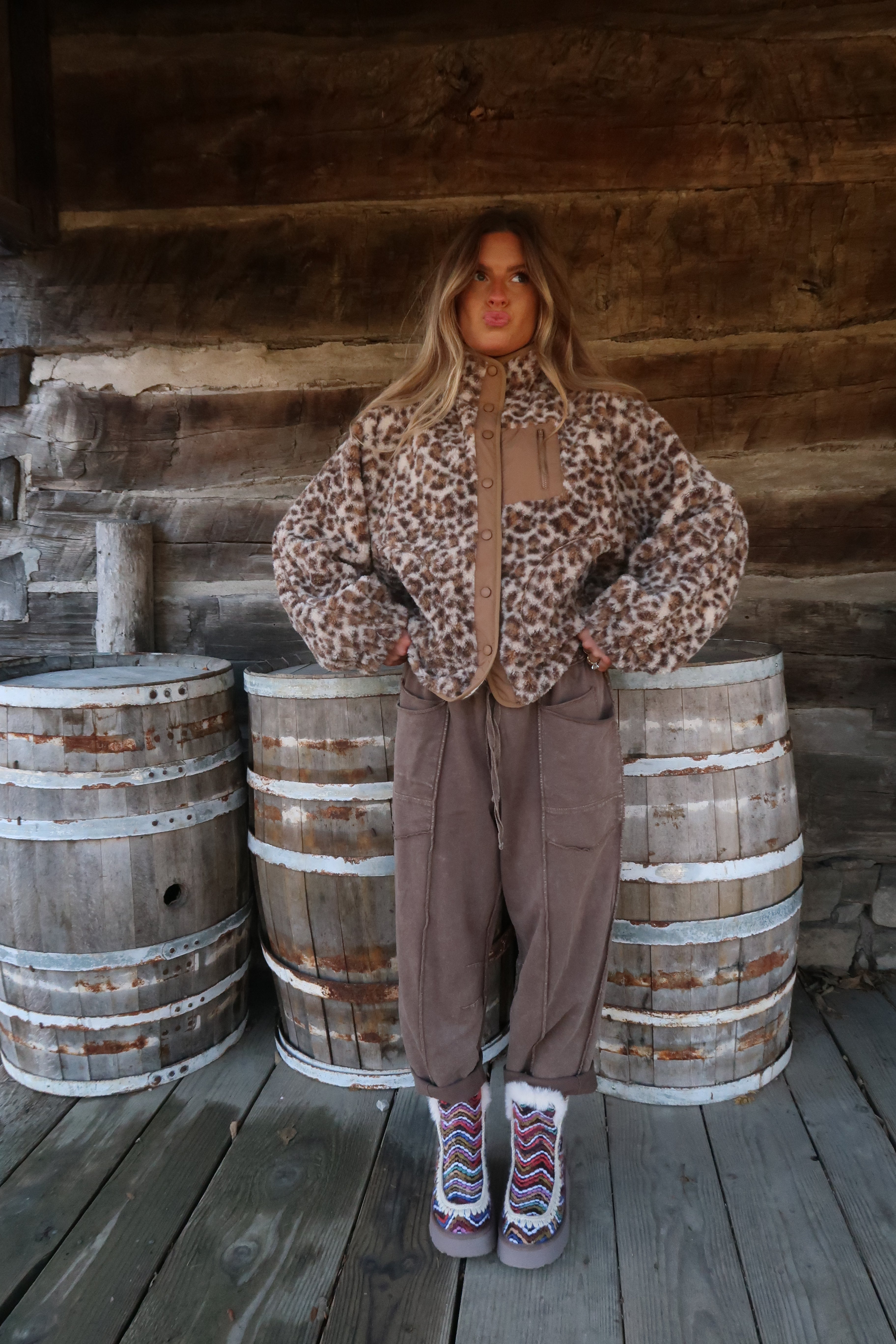 Leo Snap Sherpa – Maddy Jae