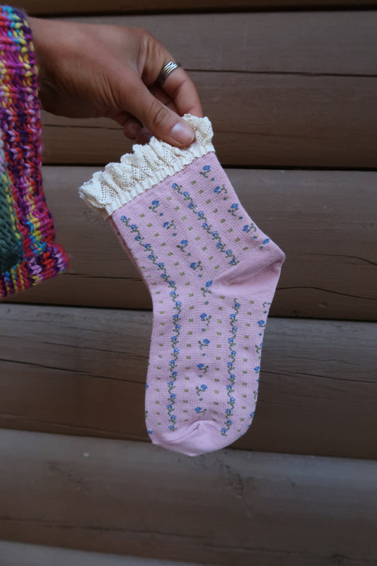 Blush Ruffle Sock