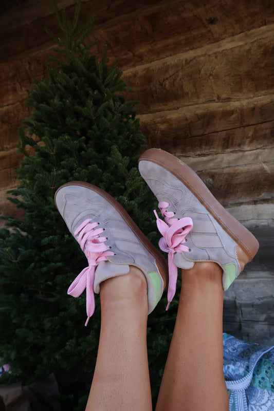 Cosmo Sneaker