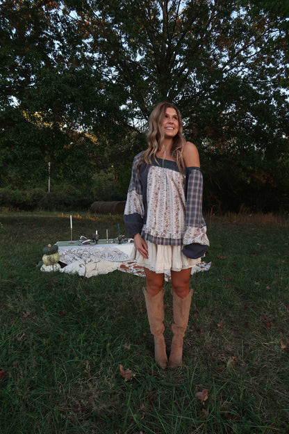 Spice Lace Trim Skirt