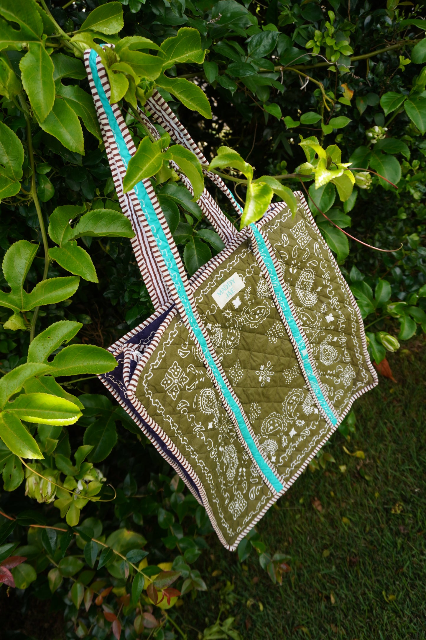 Reef Bandana Patchwork Quilted Dote Bag