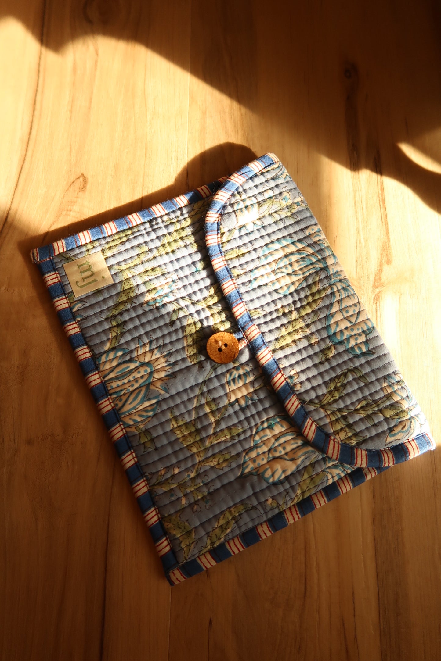 Indie Quilted Kindle Sleeve