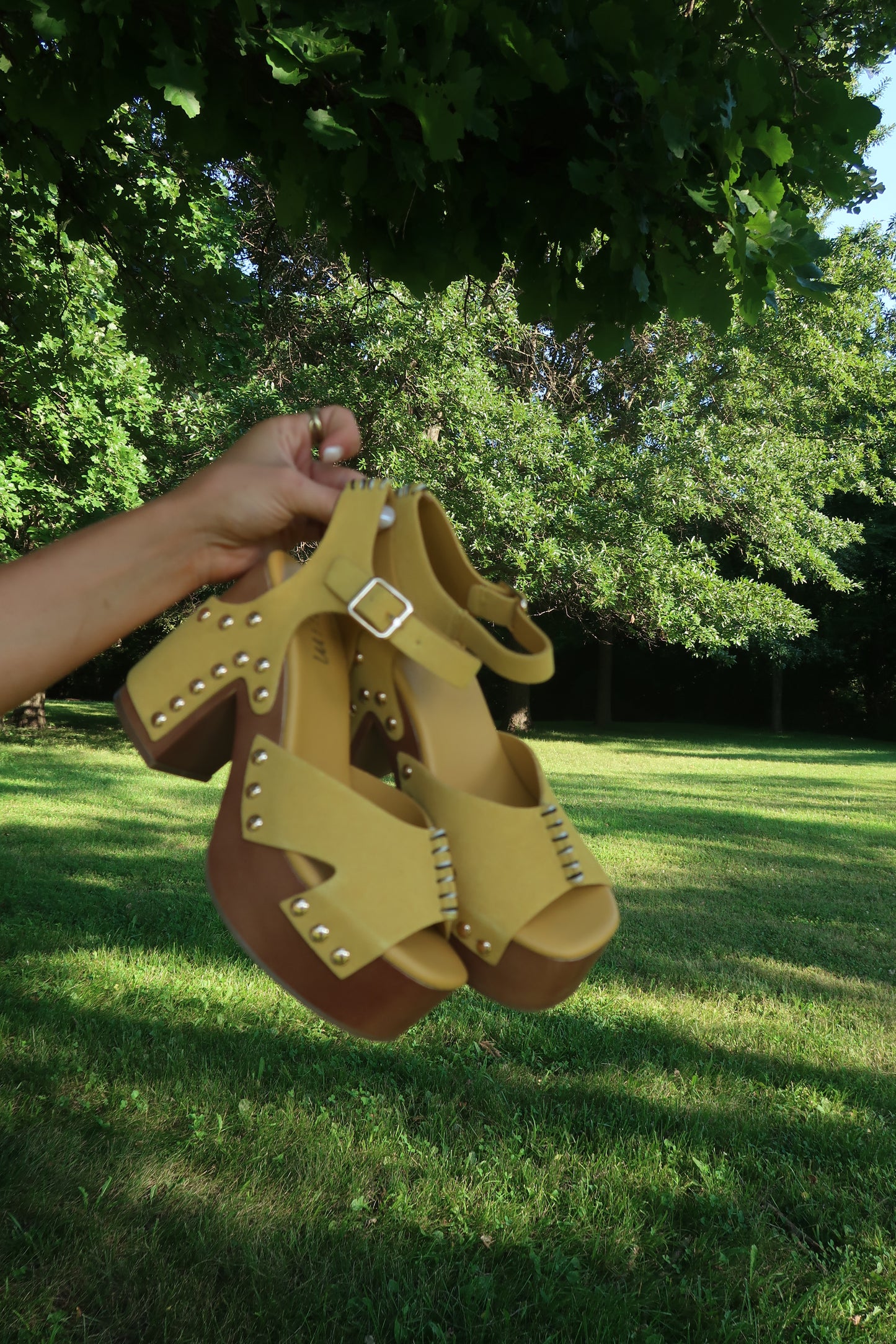 Golden Hour Stud Platform Heel