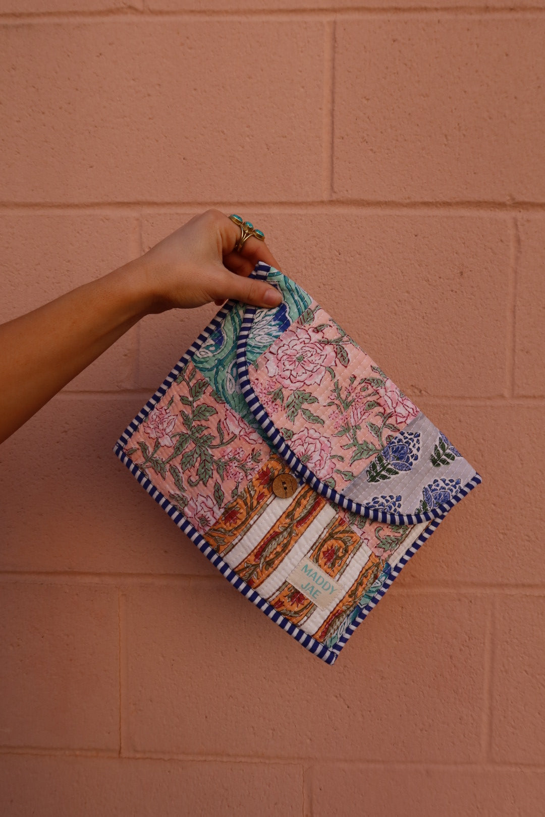 Maisey Quilted Kindle/Tablet Slv