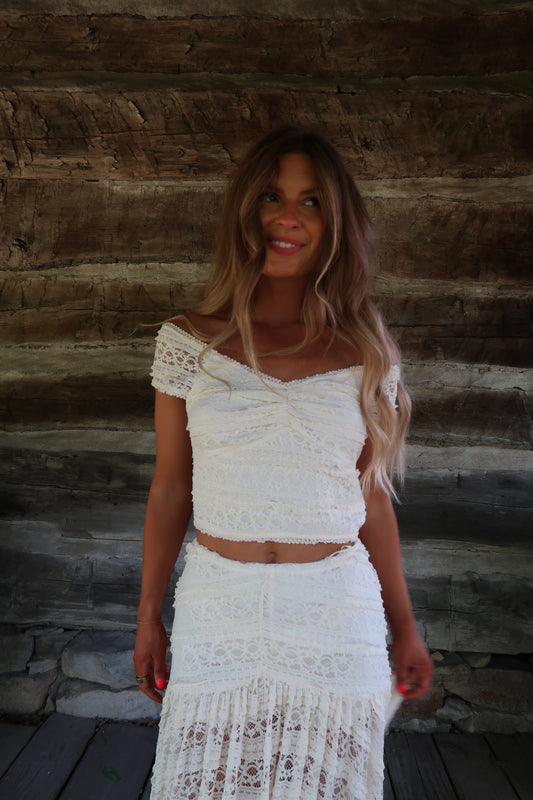 Cream Keepsake Top