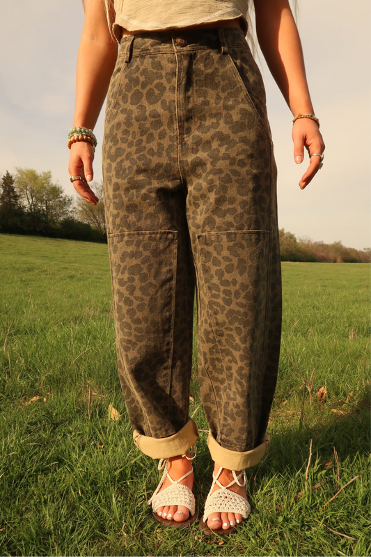 Wild in Love leopard Barrel Jeans