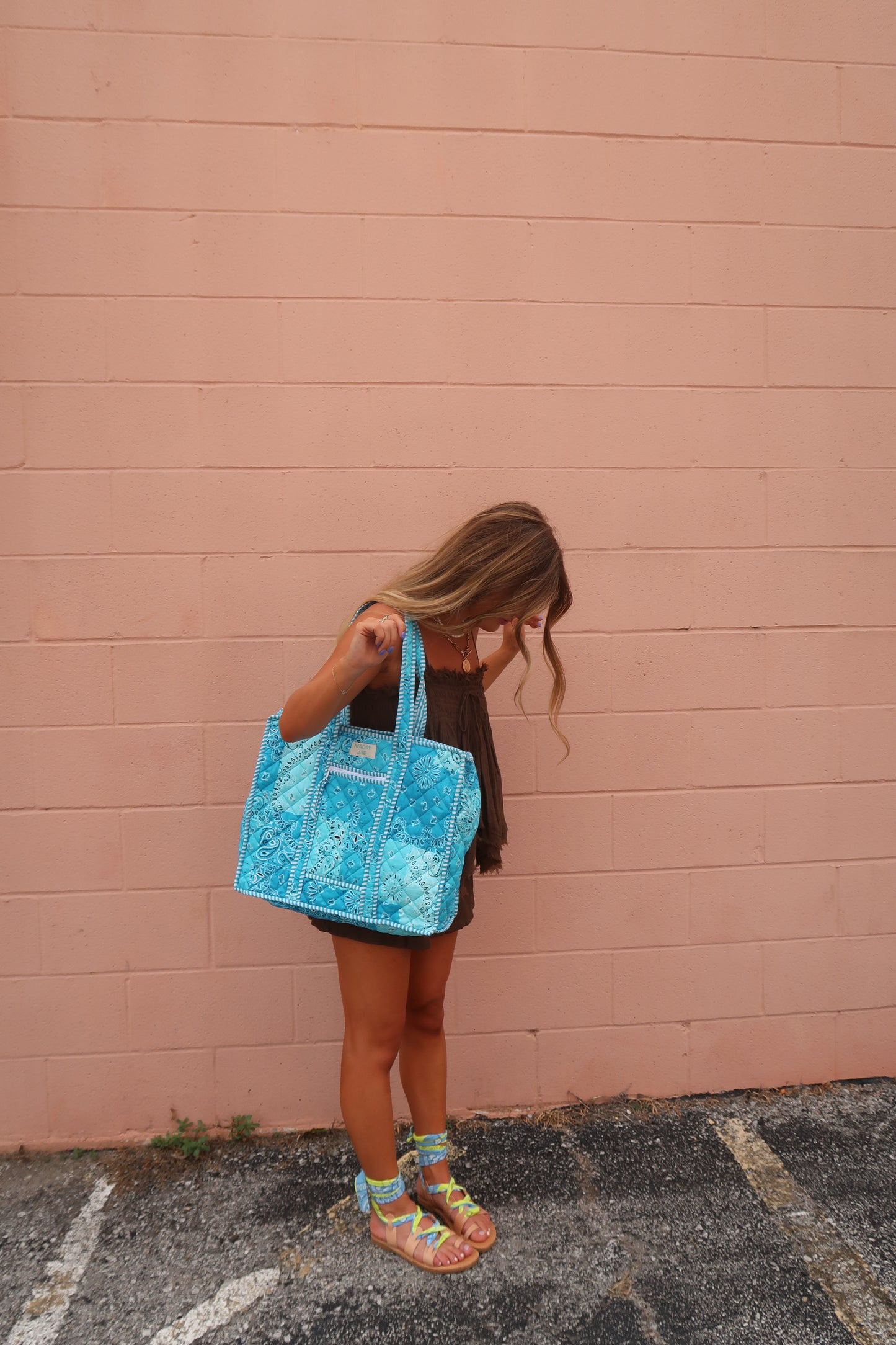 Tide Quilted Dote Bag