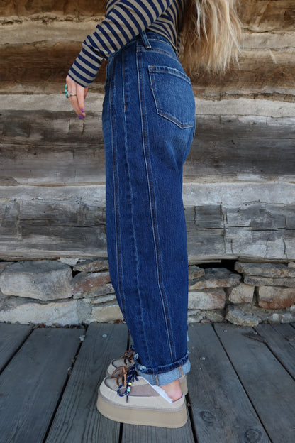 Reggie Barrel Jeans
