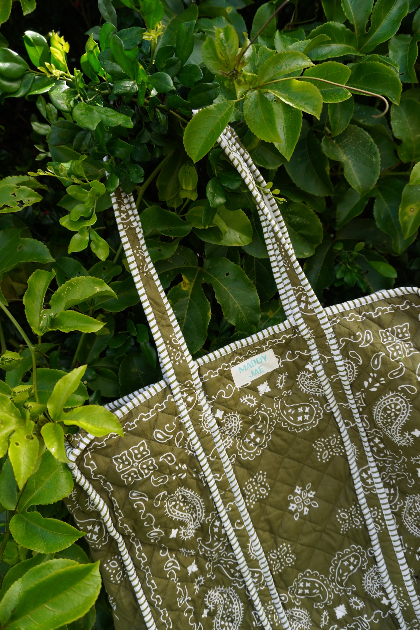 Reef Bandana Quilted Dote Bag