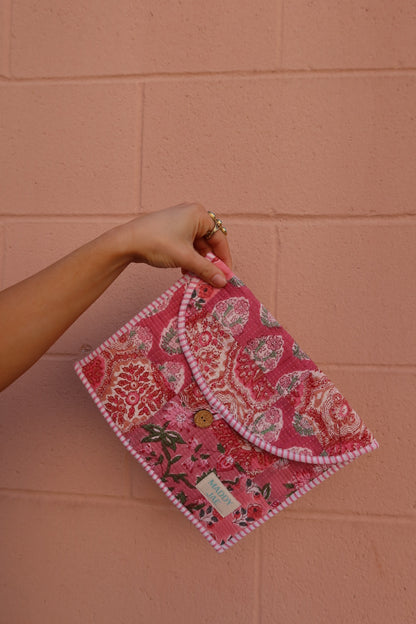 Iris Quilted Kindle/Tablet Slv