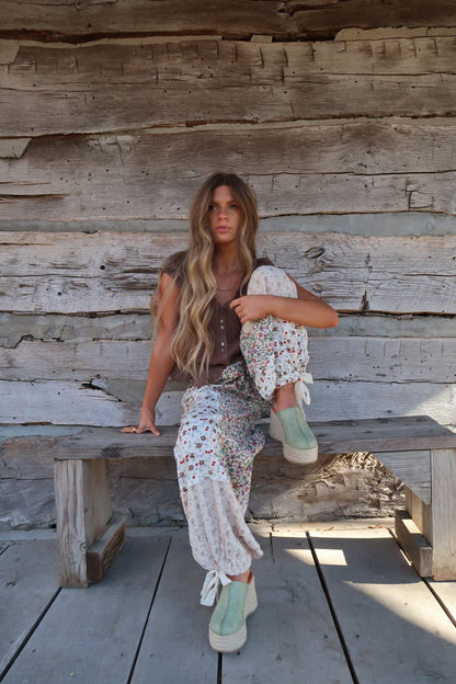 Meet me at the cottage jogger